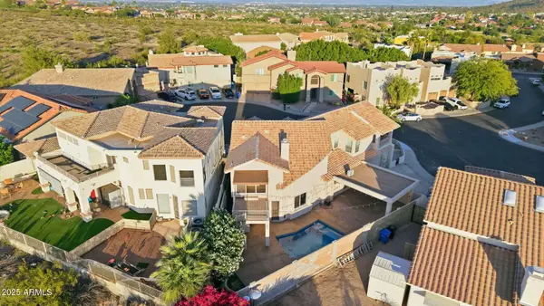 1709 E Gelding Drive, Phoenix, AZ 85022