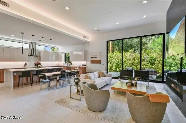 100 W Northern Avenue #8, Phoenix, AZ 85021 - Image #1