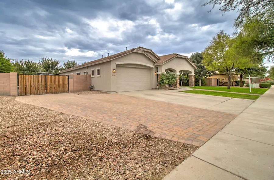 21949 E Rosa Road, Queen Creek, AZ 85142 - Image #3