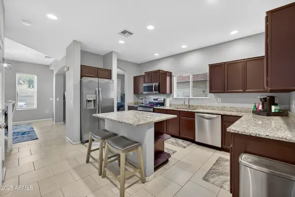 1891 S Voyager Drive, Gilbert, AZ 85295