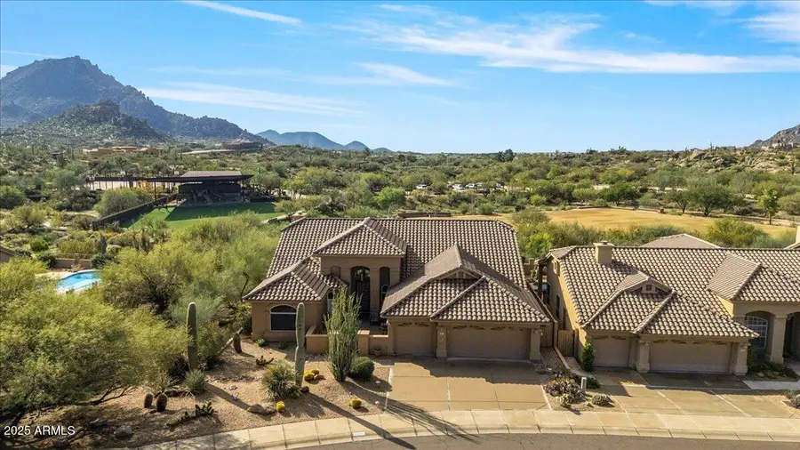 11181 E Hedgehog Place, Scottsdale, AZ 85262 - Image #2