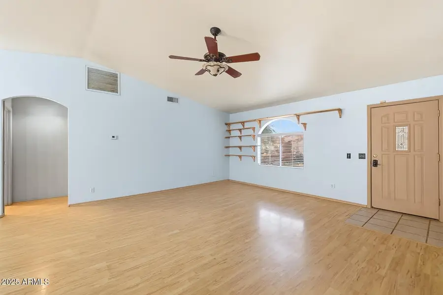 9561 W Hartigan Lane, Arizona City, AZ 85123 - Image #3