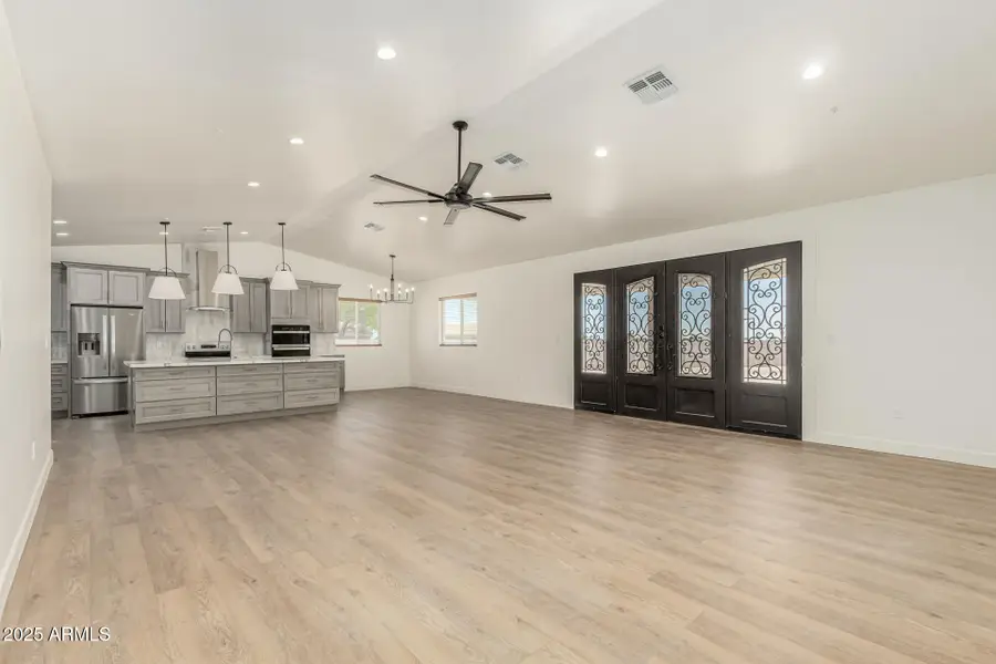 18215 W Enoch Drive, Surprise, AZ 85387 - Image #2