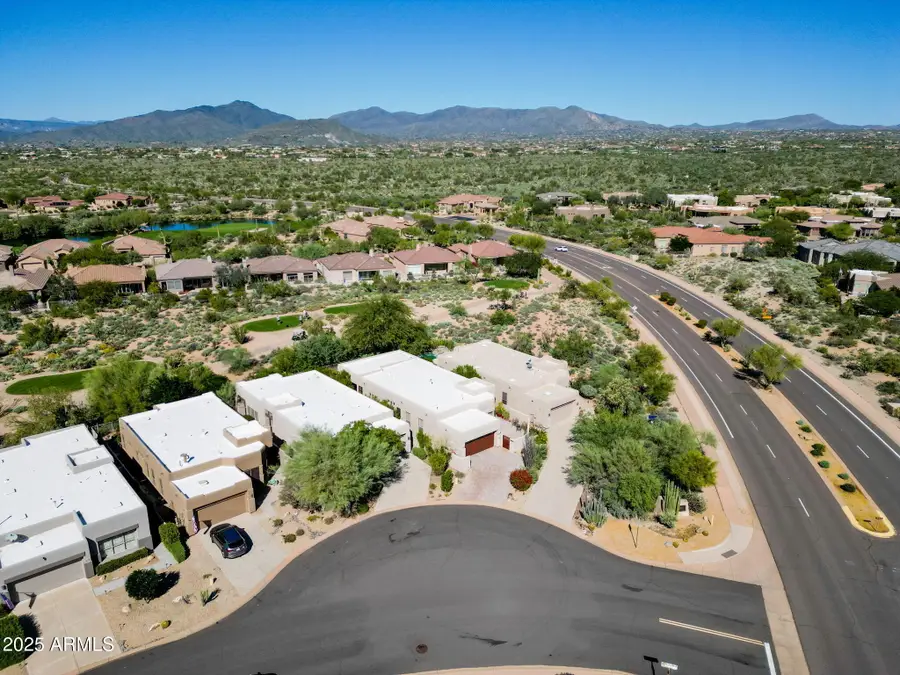 9706 E Chuckwagon Lane, Scottsdale, AZ 85262 - Image #3