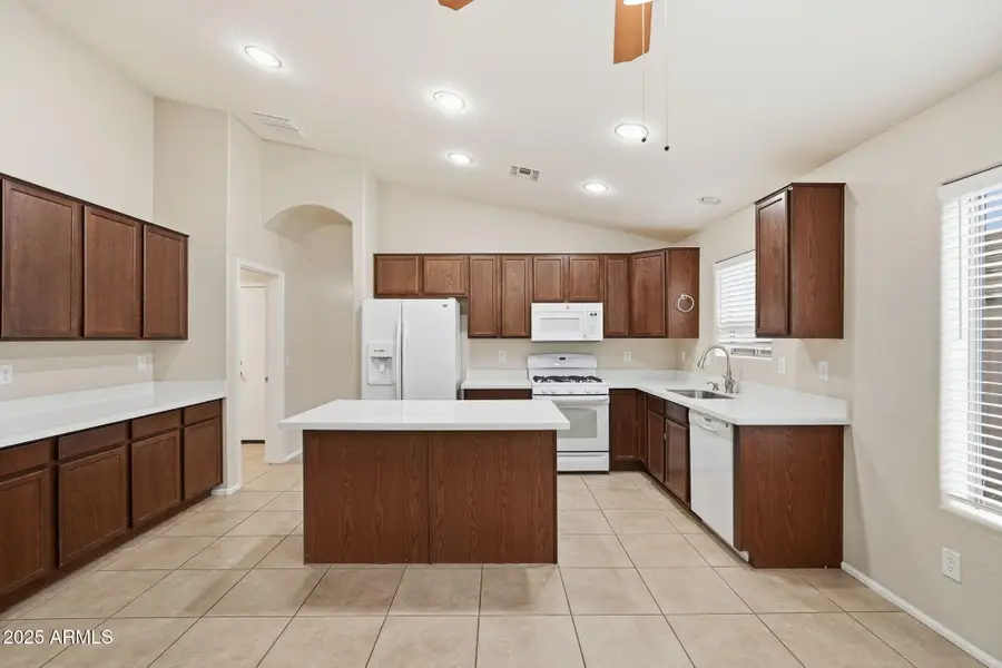 1319 E Jardin Drive, Casa Grande, AZ 85122 - Image #3