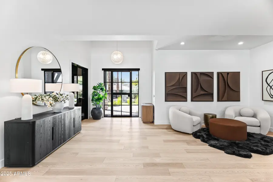 4702 E Calle Tuberia Drive, Phoenix, AZ 85018 - Image #2