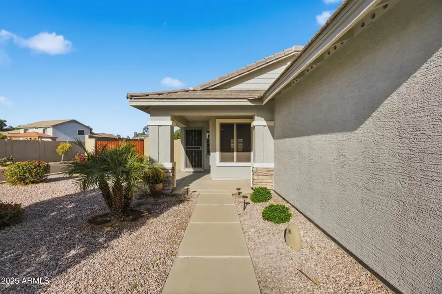 2046 W Appaloosa Way, San Tan Valley, AZ 85144 - Image #2