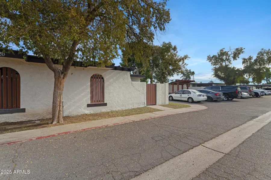 720 S Dobson Road #27, Mesa, AZ 85202 - Image #2