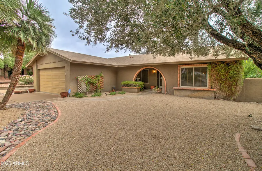 2642 E Claire Drive, Phoenix, AZ 85032 - Image #2