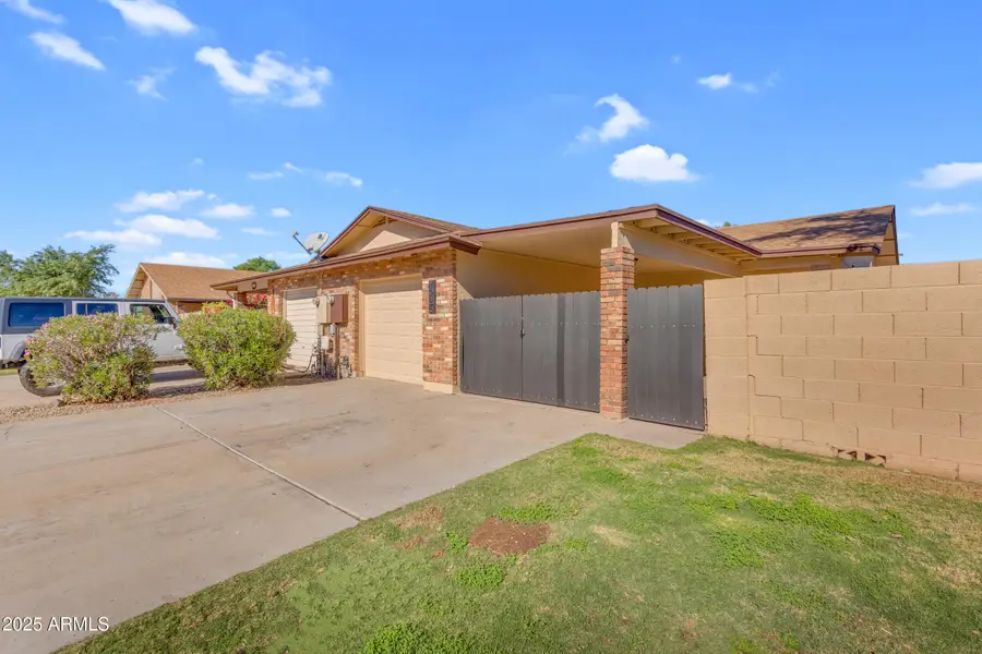 1926 E Inverness Avenue, Mesa, AZ 85204 - Image #2