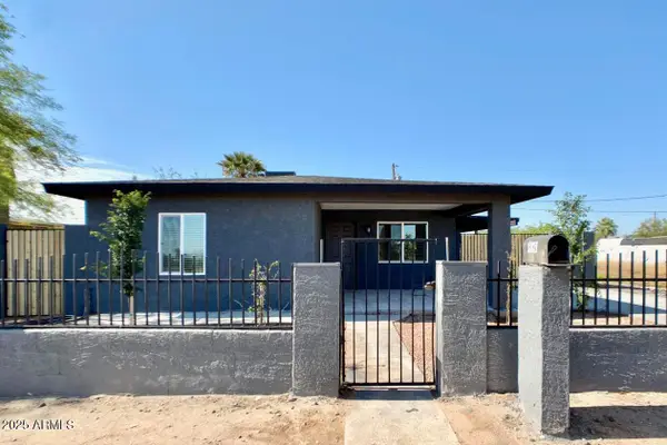 1819 E Encinas Lane, Phoenix, AZ 85040