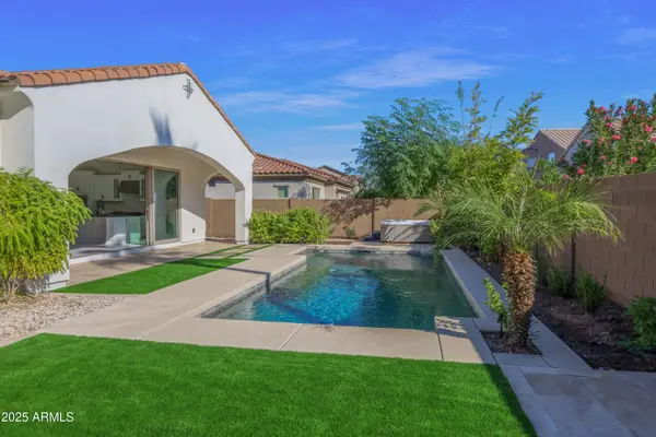 1555 W Sea Fog Drive, Gilbert, AZ 85233