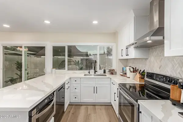 8375 E Indian School Road, Scottsdale, AZ 85251