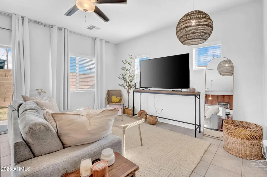 2929 N 37th Street #10, Phoenix, AZ 85018 - Image #3