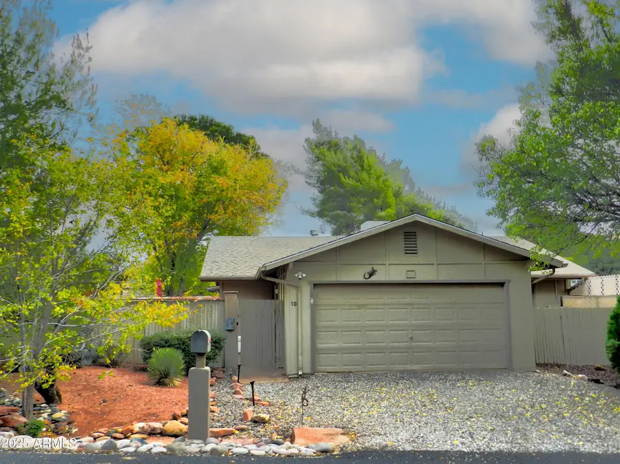 10 N Hummingbird Lane, Sedona, AZ 86336 - Image #2