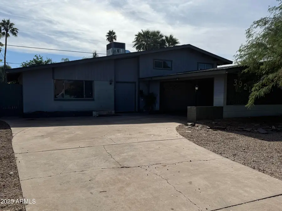 3921 E Sahuaro Drive, Phoenix, AZ 85028 - Image #2