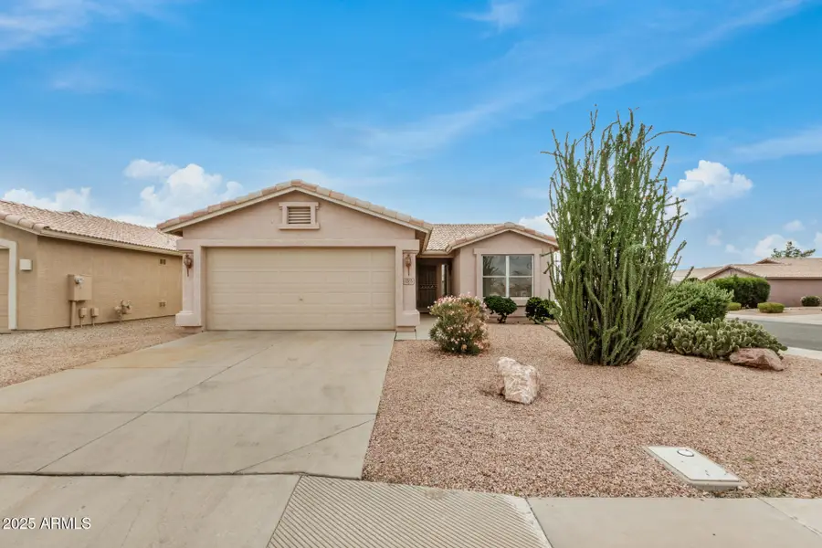 1365 E Runaway Bay Drive, Chandler, AZ 85249 - Image #2
