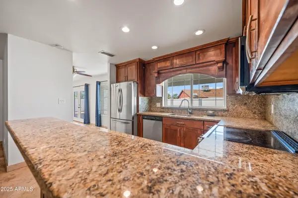 4046 E Hidalgo Avenue, Phoenix, AZ 85040