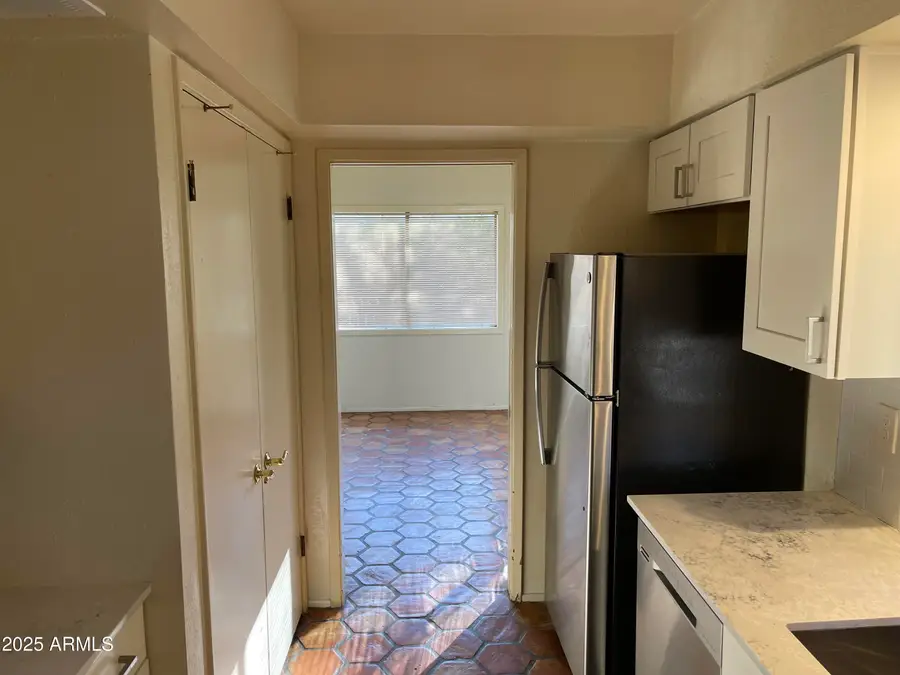 1927 E Linger Lane, Phoenix, AZ 85020 - Image #3