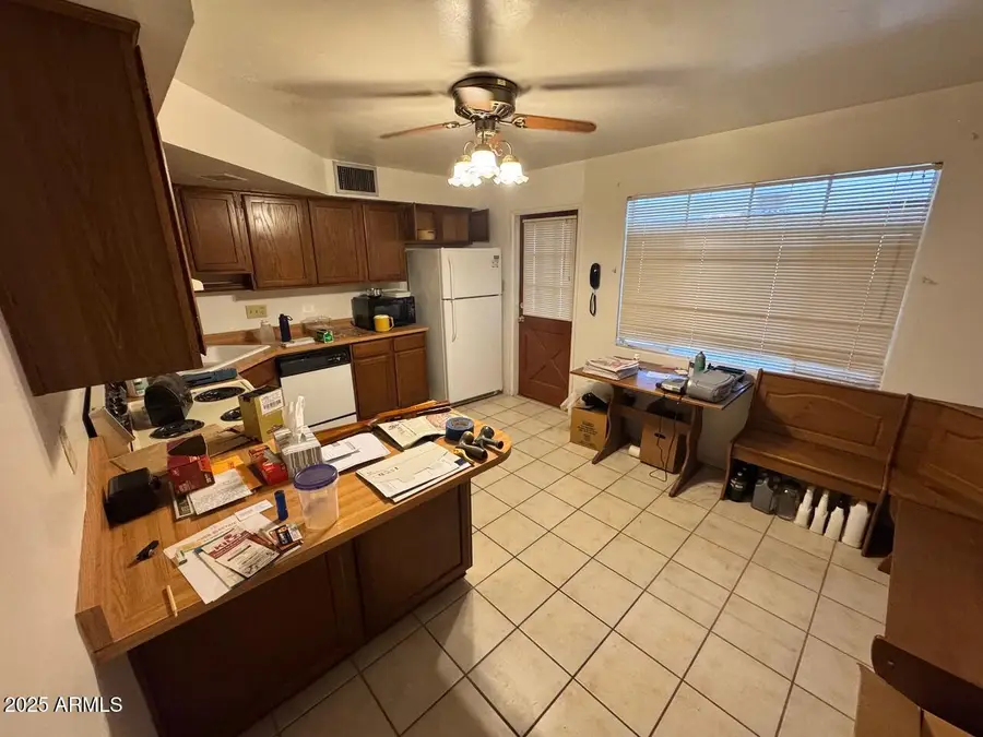 4208 N 35th Way, Phoenix, AZ 85018 - Image #2