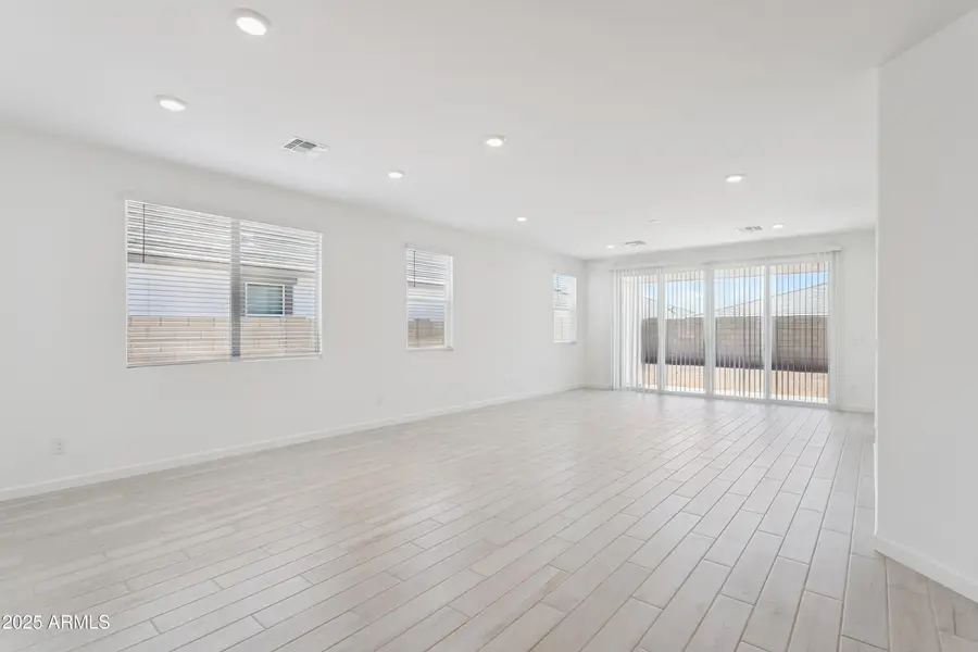 6979 W Buckhorn Trail, Peoria, AZ 85383 - Image #2