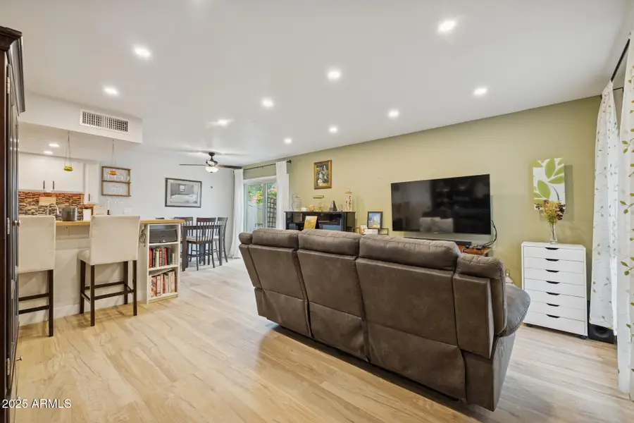 4801 E Euclid Avenue #2, Phoenix, AZ 85044 - #2