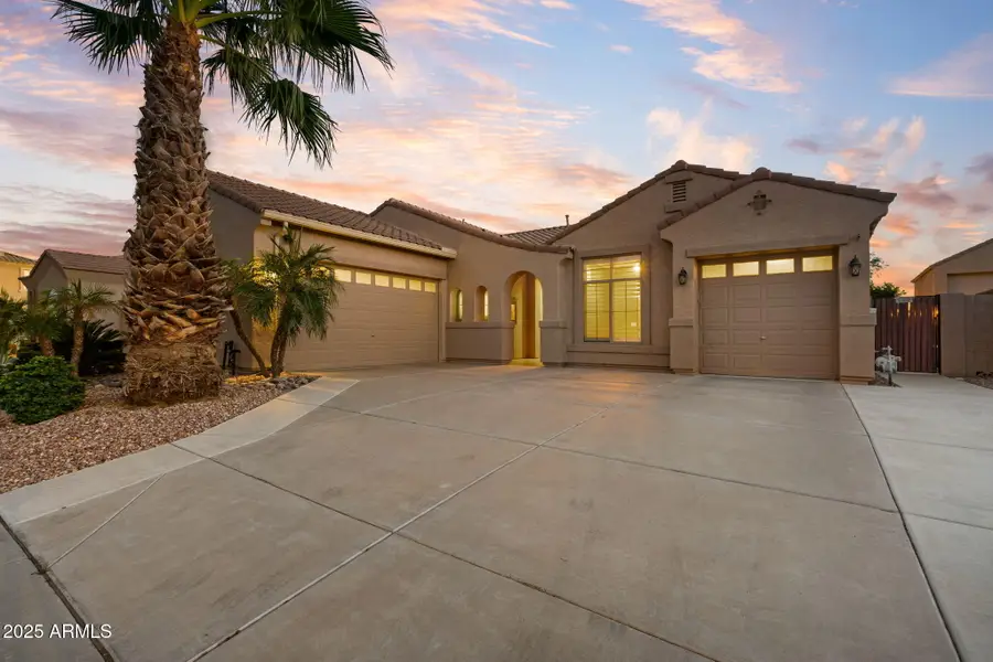 17803 W Dreyfus Street, Surprise, AZ 85388 - Image #2