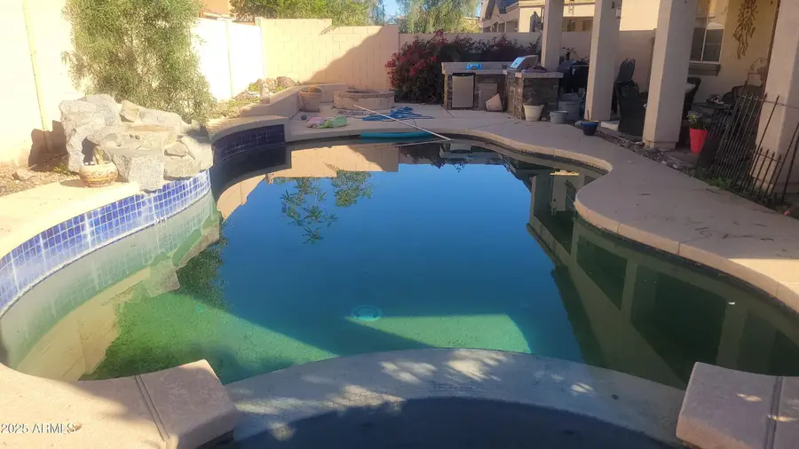 17328 W Bajada Road, Surprise, AZ 85387 - Image #2