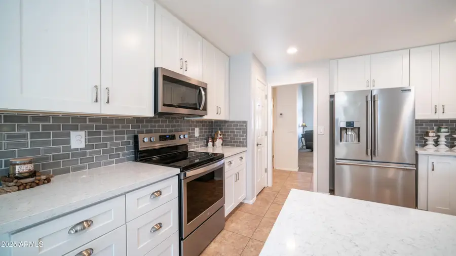 1077 E Loma Vista Street, Gilbert, AZ 85295 - Image #2