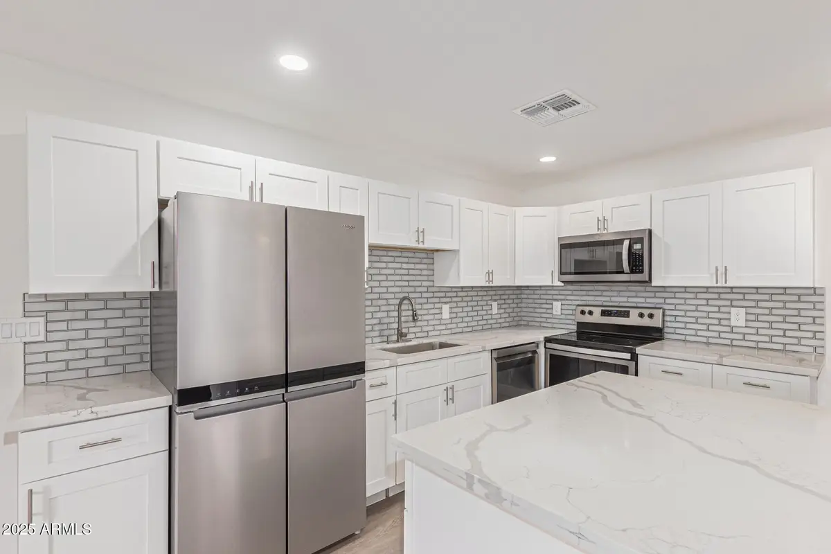 5559 N 62nd Ave Avenue, Glendale, AZ 85301 - Image #1