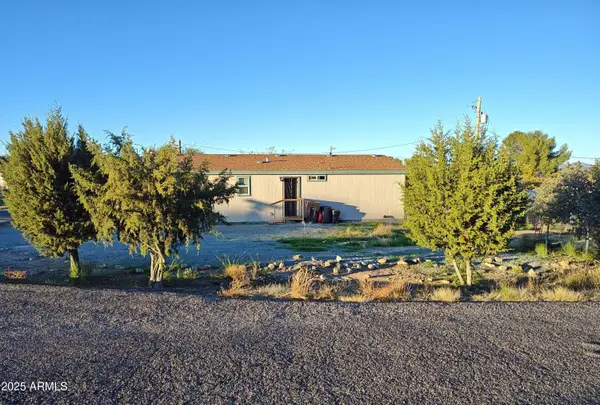 16125 S Apache Drive, Mayer, AZ 86333