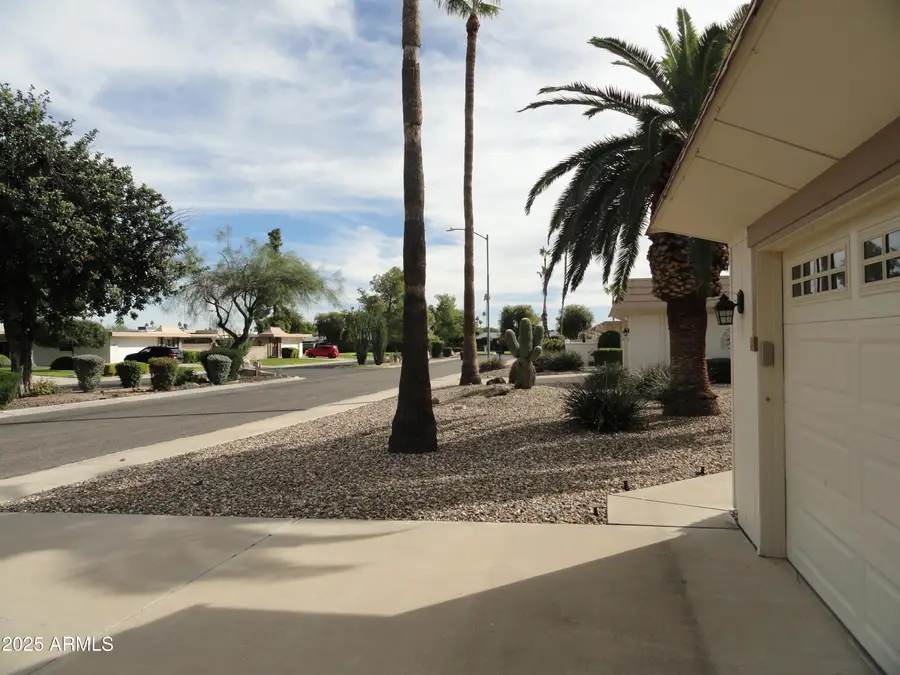 17464 N 106th Avenue, Sun City, AZ 85373 - Image #2