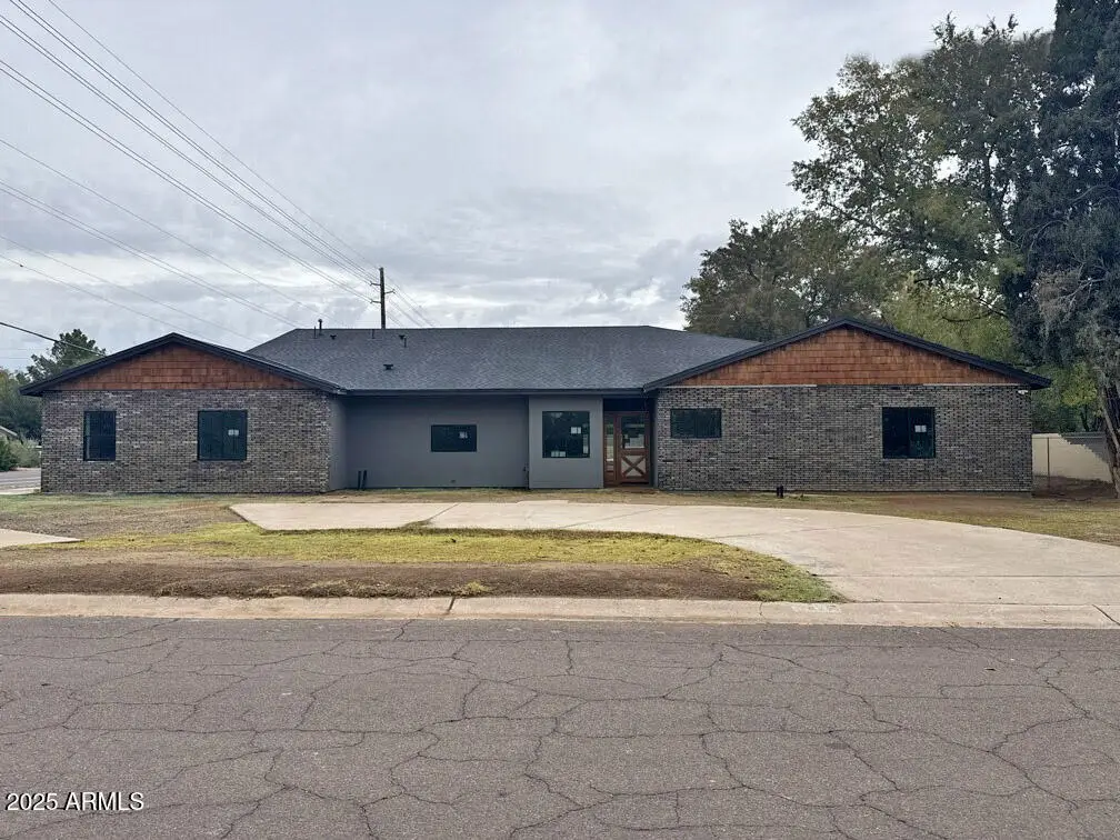 1426 W Royal Palm Road, Phoenix, AZ 85021 - Image #1