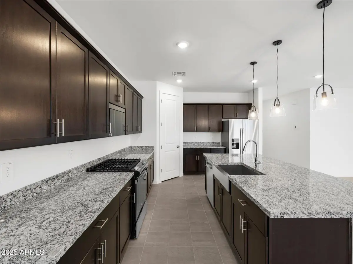 2415 E Grenache Road, San Tan Valley, AZ 85143 - Image #1