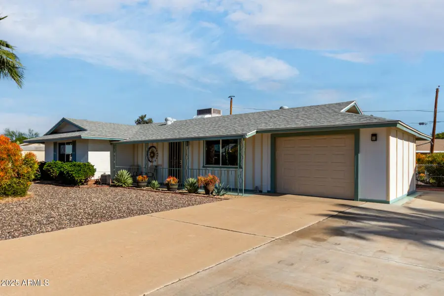 11247 N 109th Avenue, Sun City, AZ 85351 - Image #3