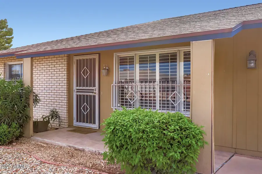 20025 N Willowcreek Circle, Sun City, AZ 85373 - Image #2