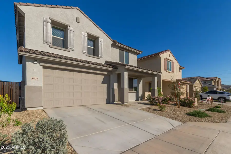 17034 W Seldon Lane, Waddell, AZ 85355 - Image #2