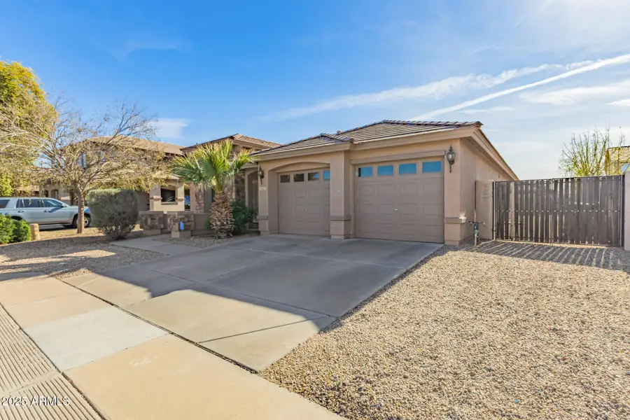 8601 W Flavia Haven, Phoenix, AZ 85353 - Image #2