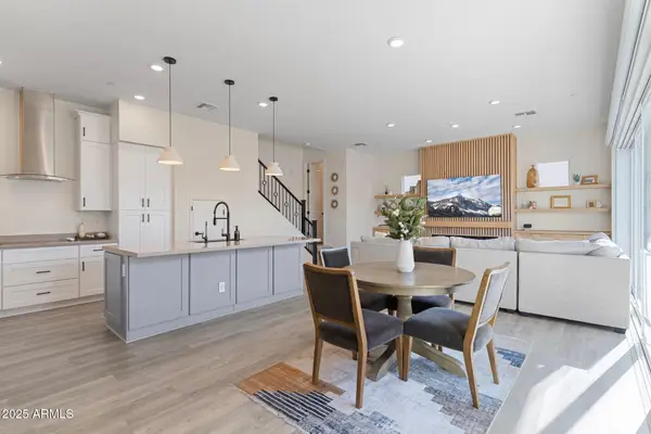 1525 E Megan Street, Gilbert, AZ 85295