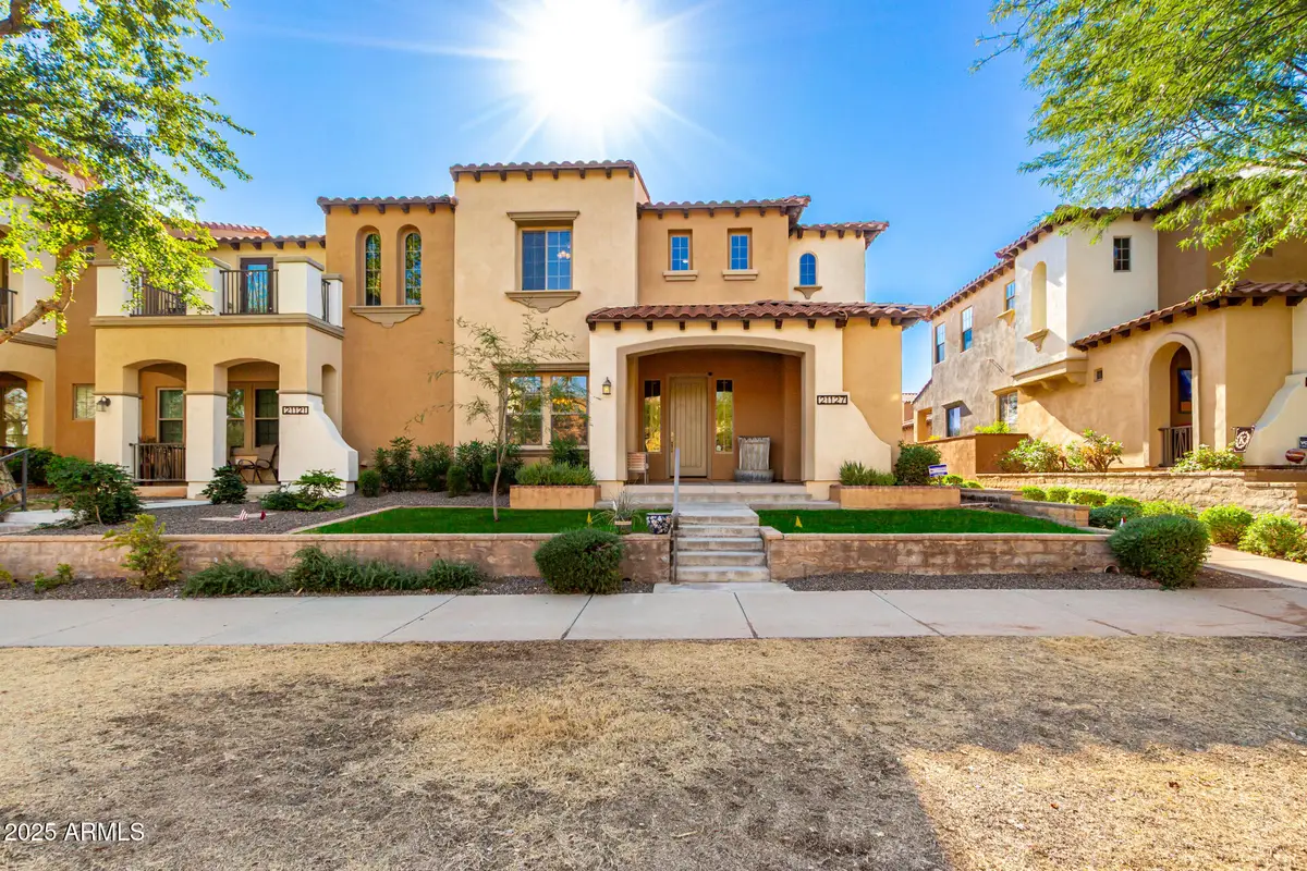 21127 W Sunrise Lane, Buckeye, AZ 85396 - Image #1