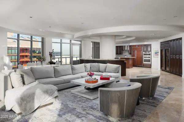 2402 E Esplanade Lane #PH2, Phoenix, AZ 85016