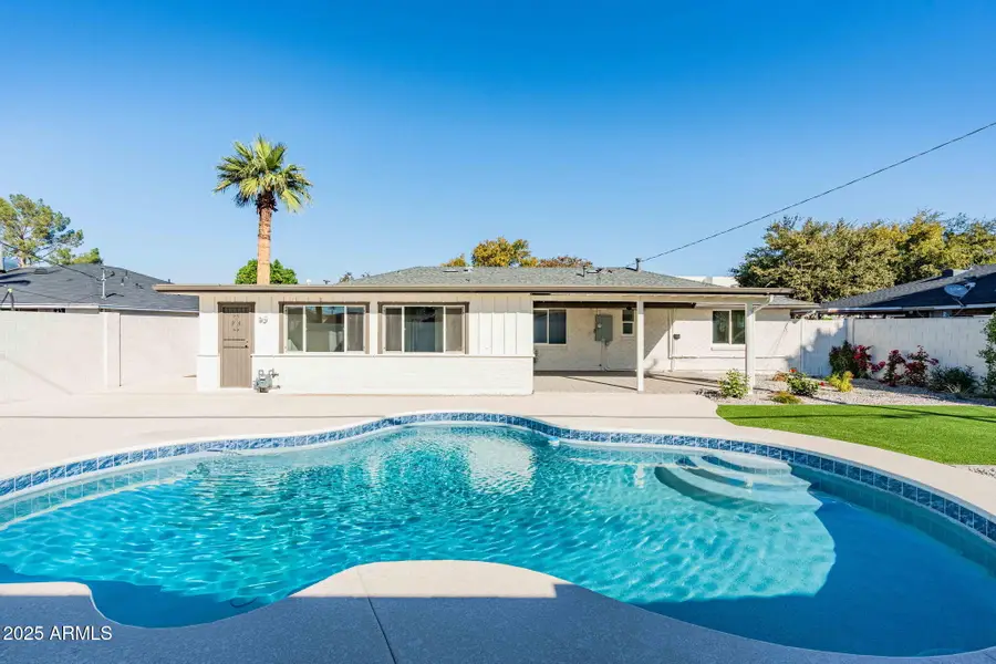 3615 E Clarendon Avenue, Phoenix, AZ 85018 - Image #2