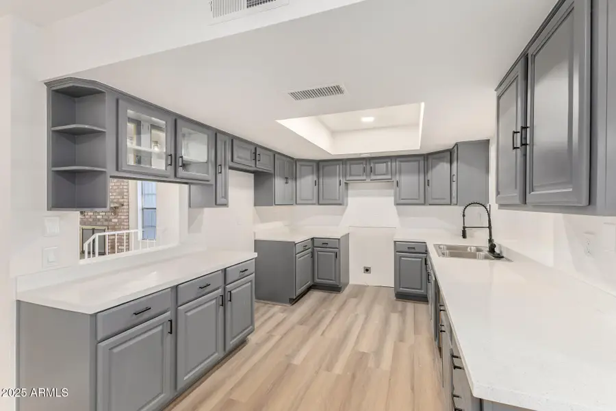 16275 N 30th Drive, Phoenix, AZ 85053 - Image #3