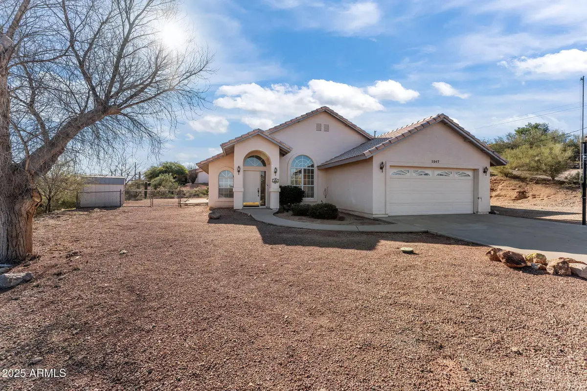 1847 Vista Drive, Wickenburg, AZ 85390 - Image #1