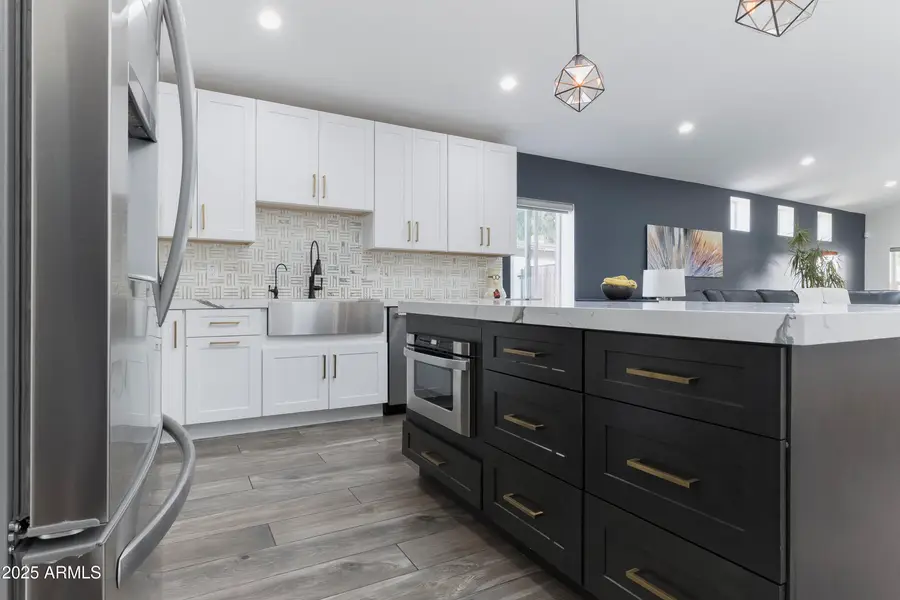 2511 E Earll Drive, Phoenix, AZ 85016 - Image #3