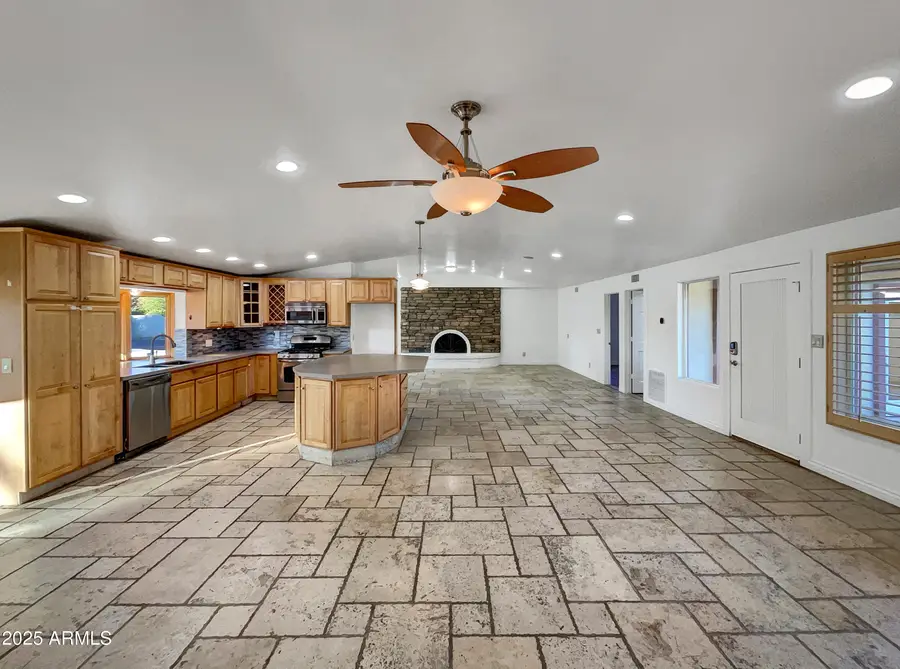 6325 E Sweetwater Avenue, Phoenix, AZ 85254 - Image #2