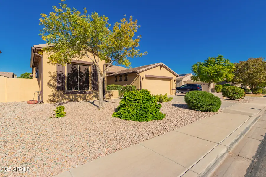 236 W Caribbean Drive, Casa Grande, AZ 85122 - Image #2