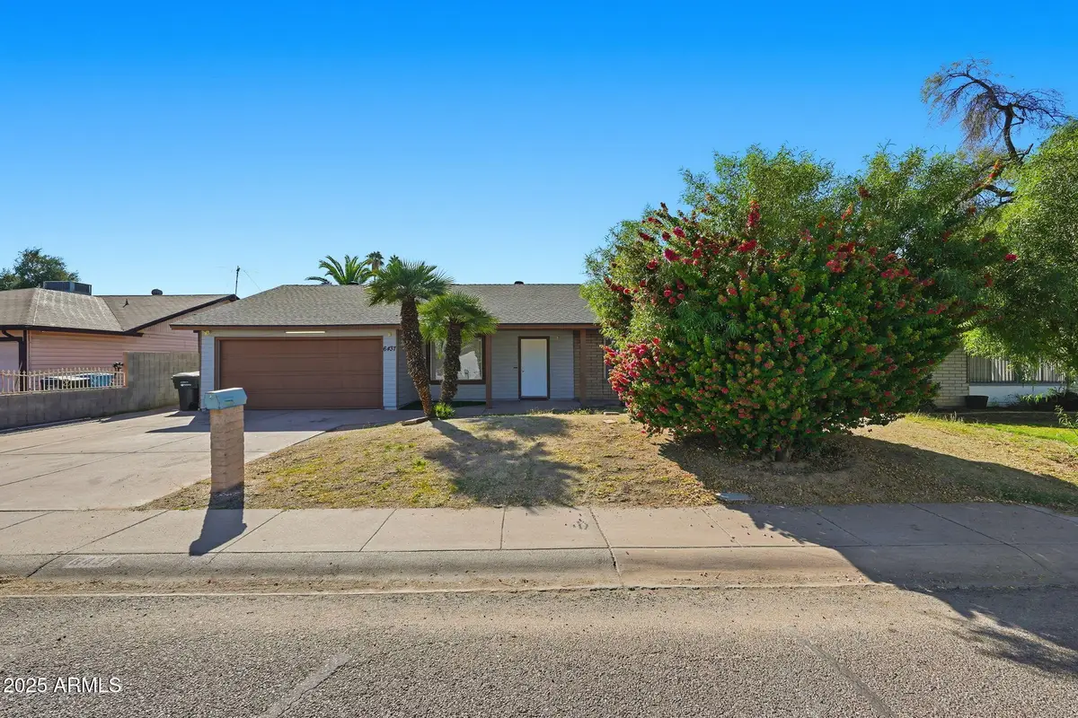 6437 W College Drive, Phoenix, AZ 85033 - #1