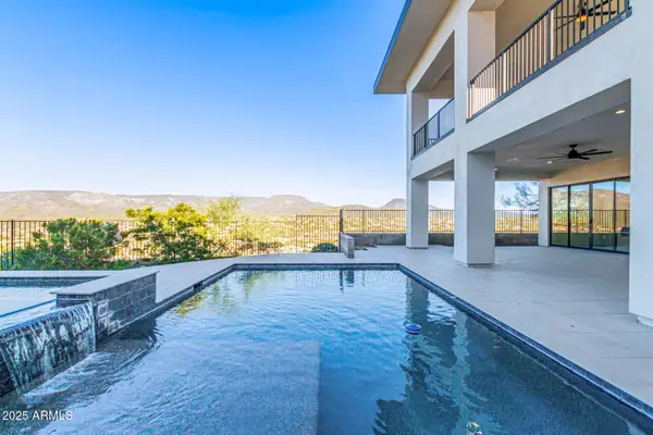 43934 N 10th Street, New River, AZ 85087