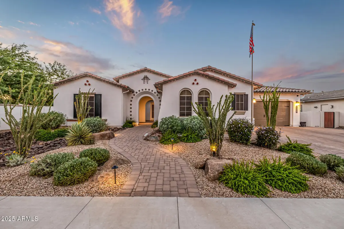 7588 S Peppertree Drive, Gilbert, AZ 85298 - Image #1